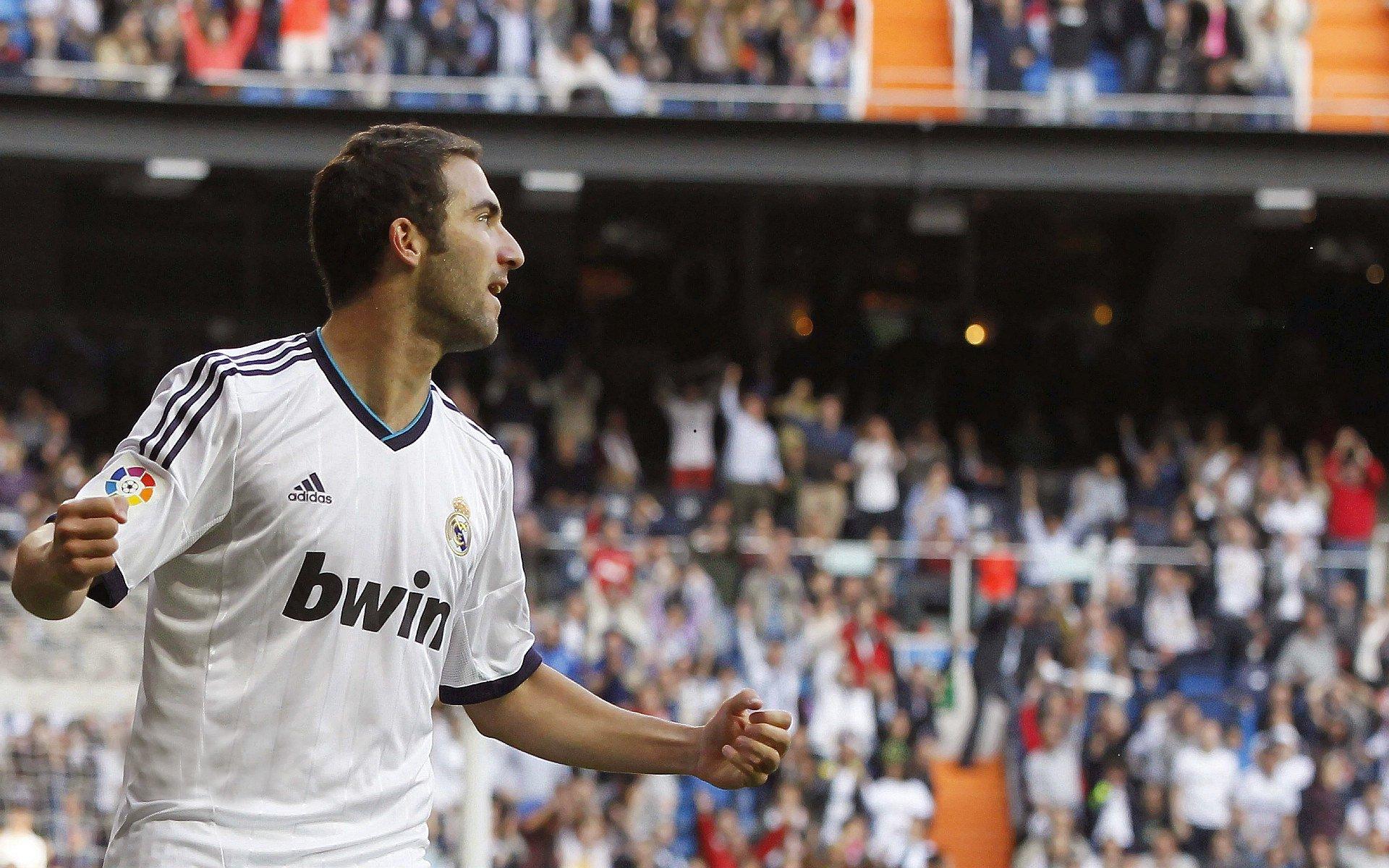 丹佛掘金再铸王朝荣耀 约基奇三夺FMVP加冕传奇